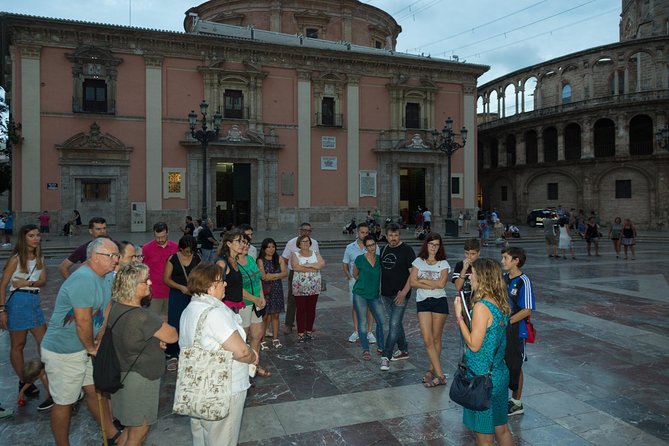 Private Night Tour Myths and Legends to the Moon of Valencia - Meeting and Pickup Information