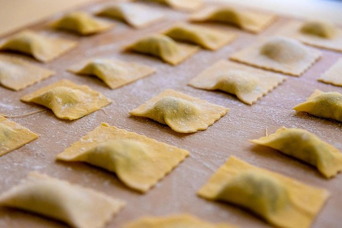 Private Pasta-Making Class at a Cesarinas Home With Tasting in Arezzo - Reviews and Ratings