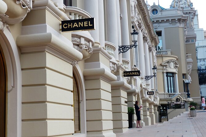 Private Transfer From Saint Tropez To Monaco, 2 Hour Stop in Nice - Private Vehicle Amenities