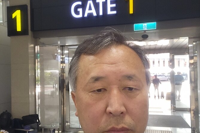 Private Transfer From Seogwipo to Jeju Airport in Jeju Island - Meeting and Pickup
