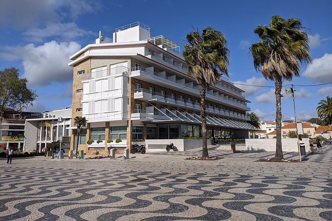 Private Transfer: Lisbon Airport to Sintra,Cascais and Estoril - Discover Estoril: A Charming Resort Town