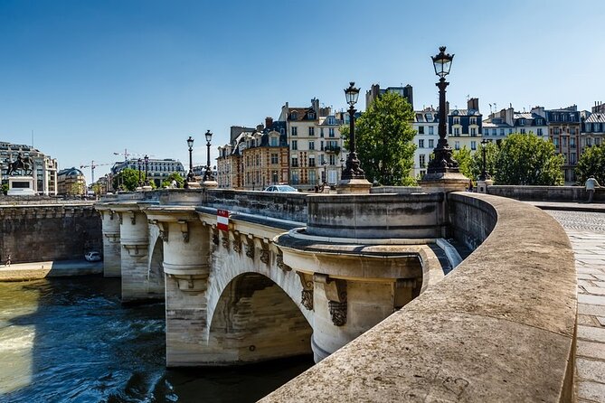Private Transfer: Versailles to Paris Airport CDG in Luxury Van - Common Questions