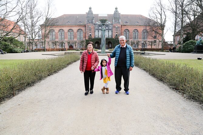 Private Vacation Photography Session With Local Photographer in Copenhagen - End Point and Cancellation Policy