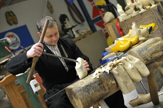 Private Workshop for Wooden Shoe Making in Simonehoeve - Background