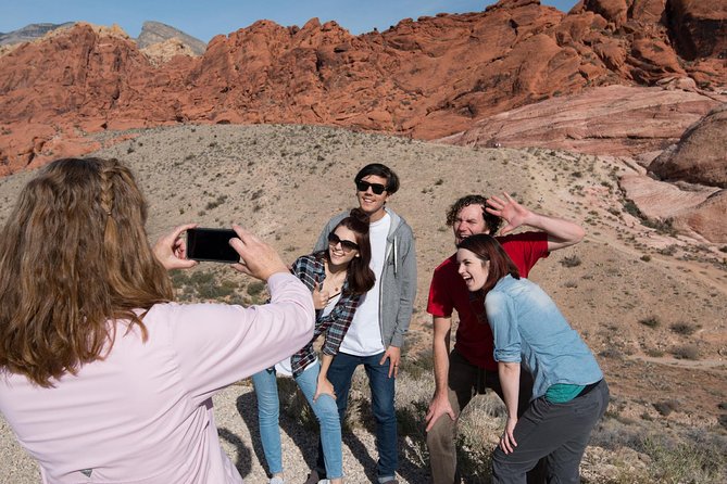 Red Rock Canyon Luxury Tour Trekker Experience - Tour Guides Expertise