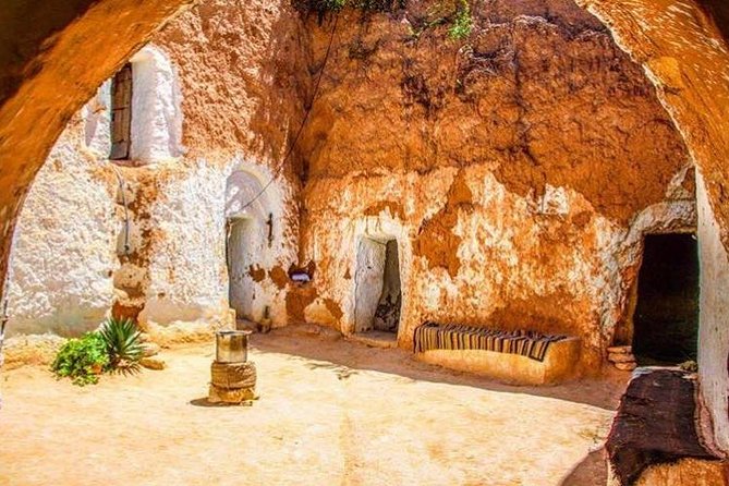 Road Trip to Discover Troglodyte Architecture and Berber Culture - Traditional Berber Crafts and Artifacts