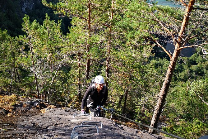 Romsdalsstigen Via Ferrata - Introwall - Safety First: Continuous Cable and Steps