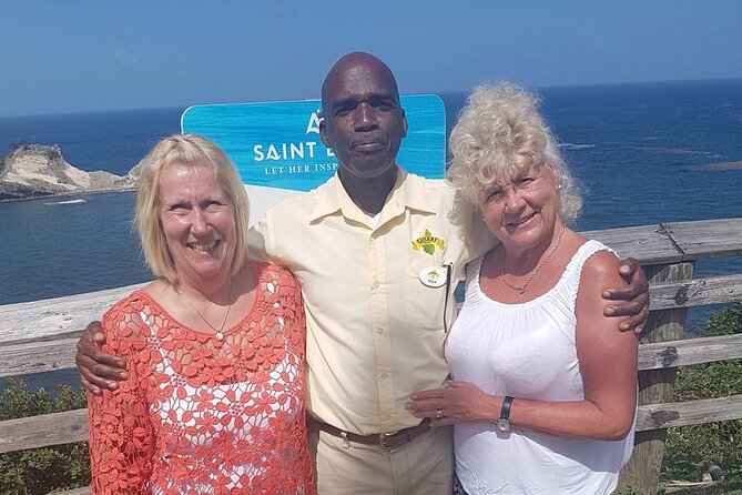 Roundtrip Transfer From UVF Airport to Resorts in Gros Islet (Groups of 4 Plus) - Good To Know