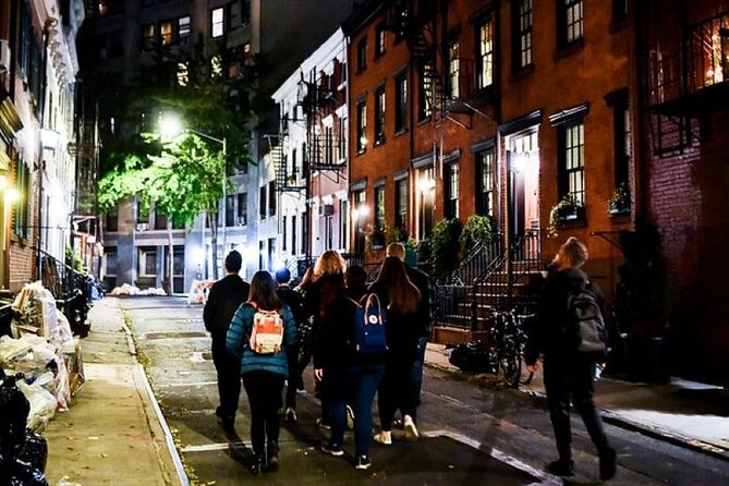 Salem Ghosts Boos and Brews Haunted Pub Crawl - Authentic Traveler Photos