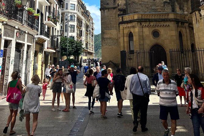 Sampling San Sebastiáns History: A Self Guided Audio Tour - Stories of San Sebastiáns Past