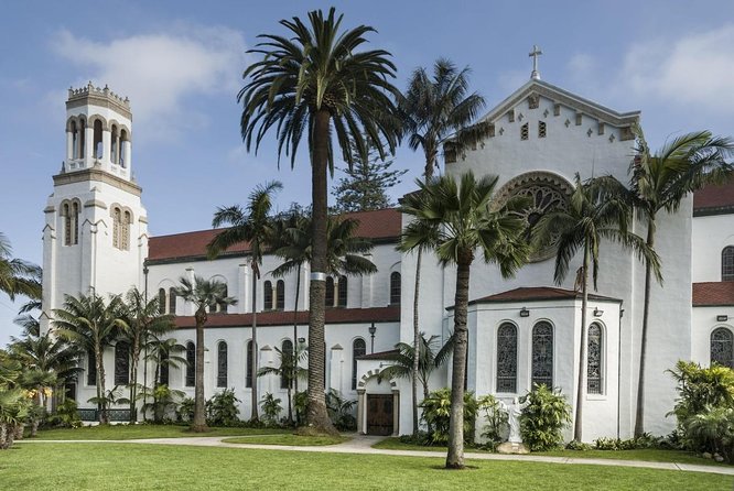 Santa Barbara Scavenger Hunt Walking Tour and Game - Fun Challenges and Highlights
