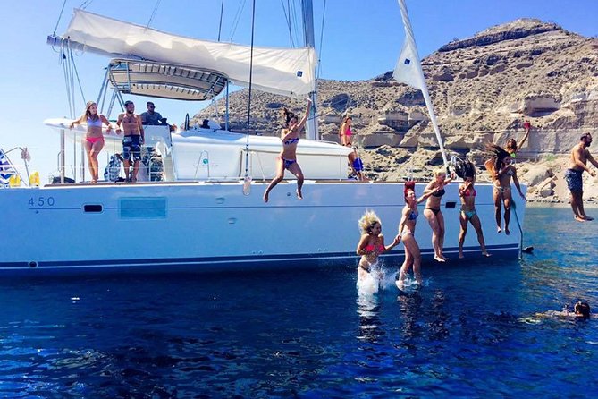 Santorini Caldera Classic Cruise With BBQ on Board and Open Bar - Crew, Service, Food, and Scenic Views