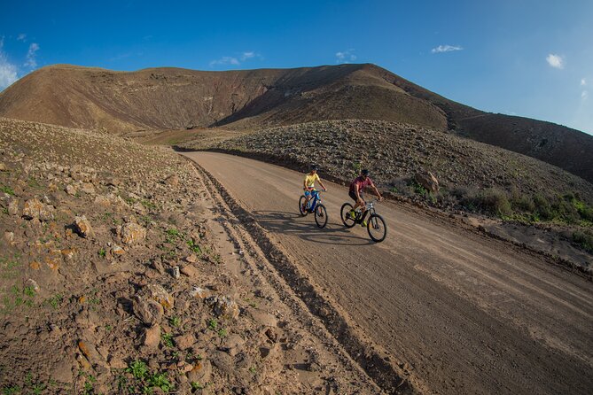 Selfguided Ebike Tour to Popcorn Beach and the Northern Volcanoes - Unleash Your Adventurous Spirit