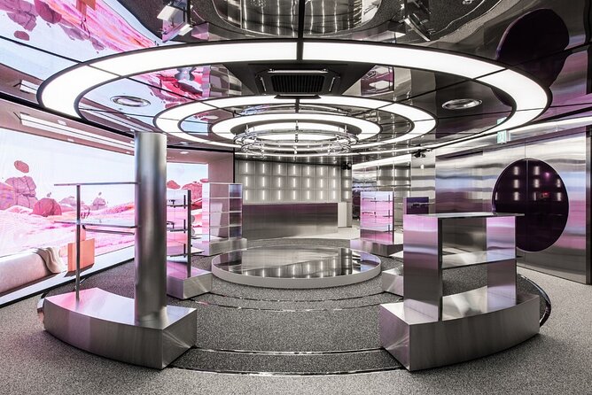 Seoul K-Pop Hologram Concert Experience With Market Tour - Culinary Experience