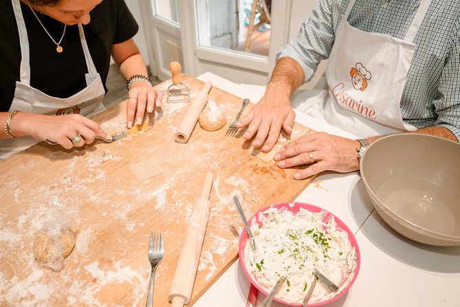 Share Your Pasta Love: Small Group Pasta and Tiramisu Class in Pisa - Cancellation Policy and Reviews