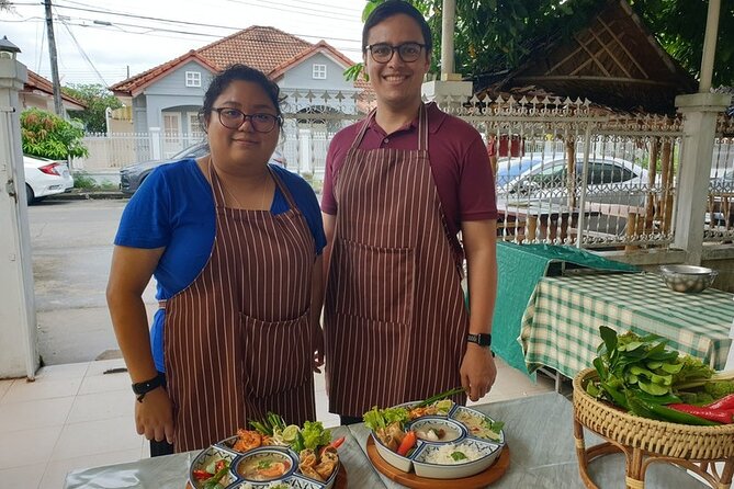 Simple Home Style Cooking Class at Baan Nate in Phuket - Group Size and Private Class Option