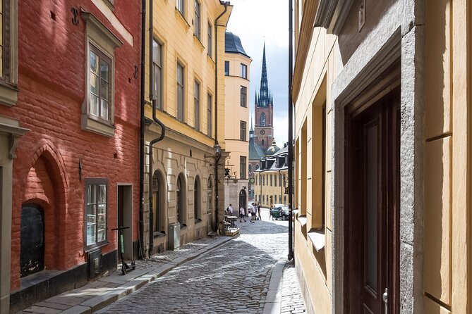 Snaps, Hygge and Nightlife Tour in Stockholm Old Town Bars - Cancellation Policy and Refund Details