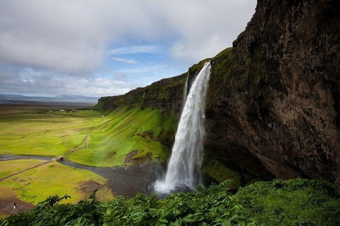 South Coast Highlights & Glacier Hiking Small Group Tour From Reykjavik - Customer Reviews and Highlights of the Tour