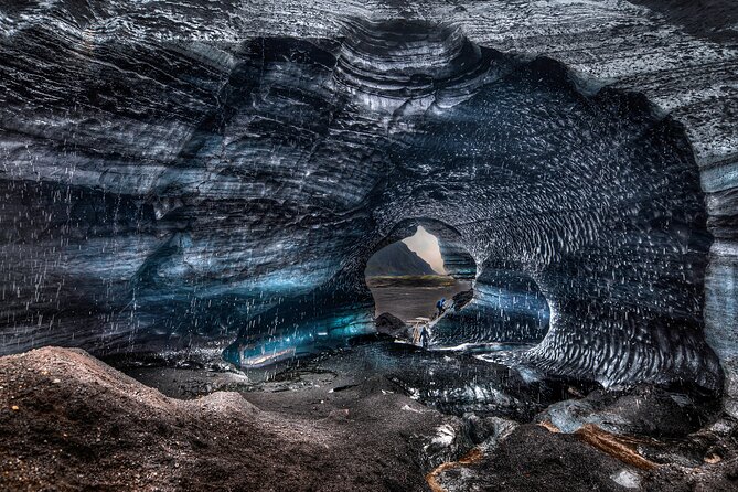 South Coast & Katla Ice Cave Adventure From Reykjavik in a 4x4 - What to Bring and Wear