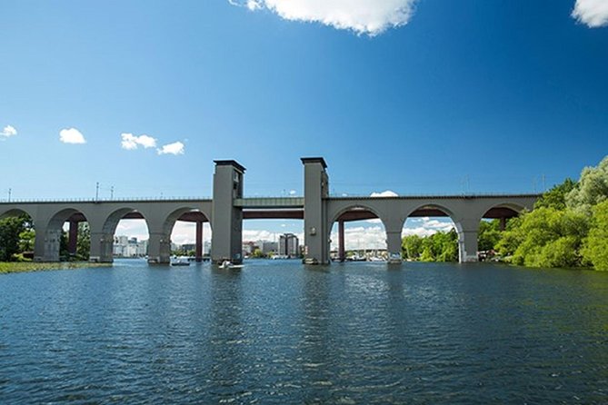 Stockholm Bridges Sightseeing Cruise - Negative Reviews