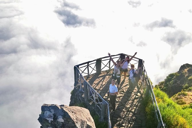 Sunrise Guided Hike PR1 Pico Do Areeiro Pico Ruivo Small Group - Customer Testimonials