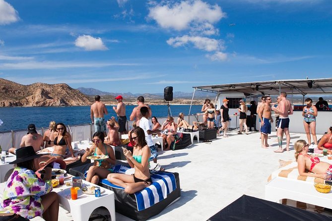 Sunset Dinner Cruise With Open Bar From Cabo San Lucas - Negative Reviews and Complaints