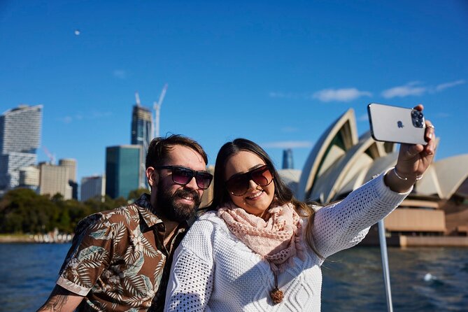 Sydney Combo: Morning Sightseeing to Bondi & Harbour Lunch Cruise - Indulging in a Delicious Lunch Onboard