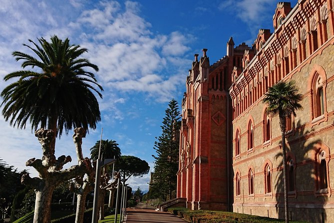 The Capricho De Gaudí and Comillas Tour  - Santander - Questions
