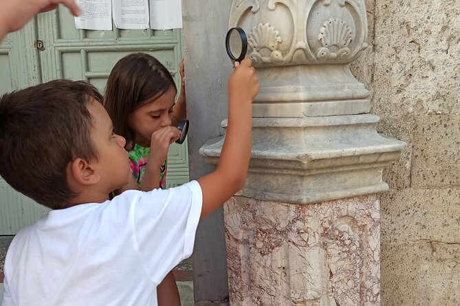 The Hunt of the Olympian Gods, Scavenger Hunt for Families, Prive - Directions