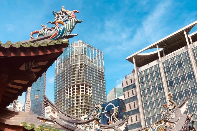 The Secrets of Singapore Walking Tour - Group Size and Atmosphere