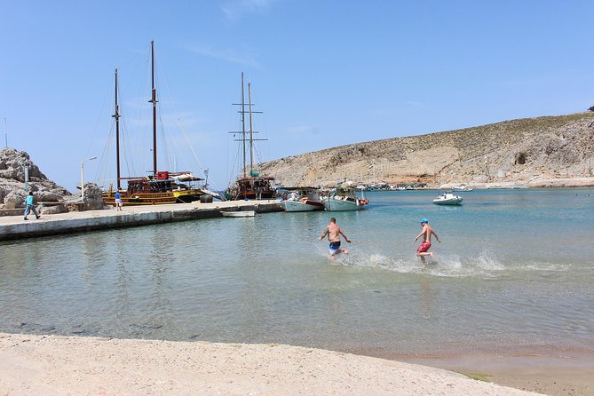 Three Island Cruise From Kos - Touring a Sponge Workshop