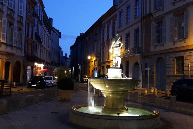 Toulouse: Walking Through History - Uncovering the Splendor of the Basilica of Saint-Sermin