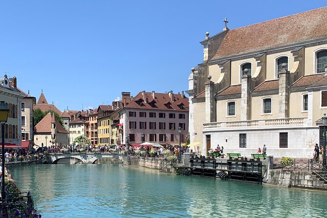 Touristic Highlights of Annecy on a Half Day (4 Hours) Private Tour With a Local - Pont Des Amours: Symbol of Romance