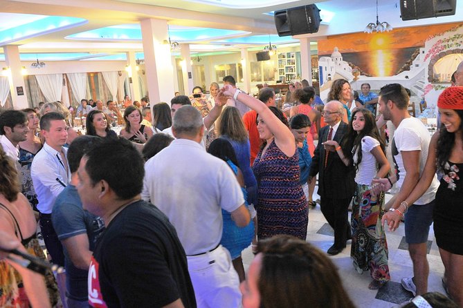 Traditional Greek Night Live Music & Dinner Show in Santorini - Directions to the Taverna