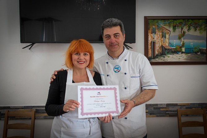 Traditional Menu With a Cookinas and Visit of the Ancient Market of Ortigia - Cooking Class With Cookinas
