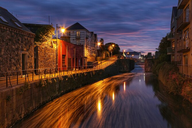 Traditional Town Crier Tour. Galway. Private Guided Group. 1½ Hours. - Directions