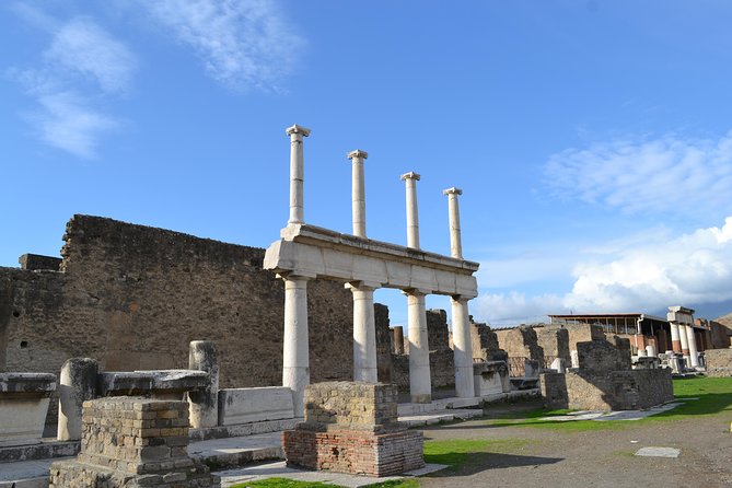 Transfer From Naples to Positano With 2 Hours Private Tour in Pompeii - Common Questions
