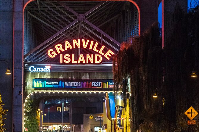 Vancouver City and Capilano Suspension Bridge Canyon Lights Tour - Tour Highlights and Experience