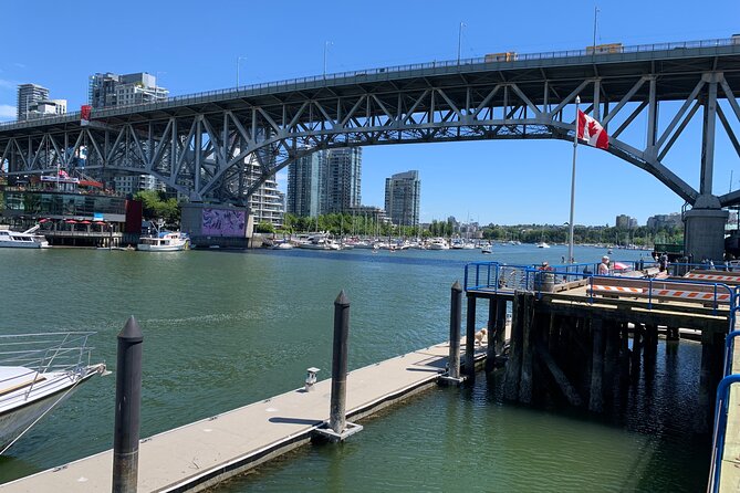 Vancouver Waterfront Guided Bike / Ebike Tour - Private and Personalized Experience