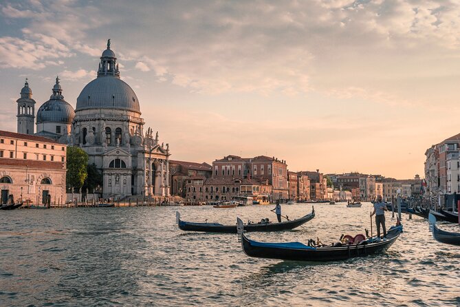Venice Scavenger Hunt and Best Landmarks Self-Guided Tour - App Navigation and Meeting Point
