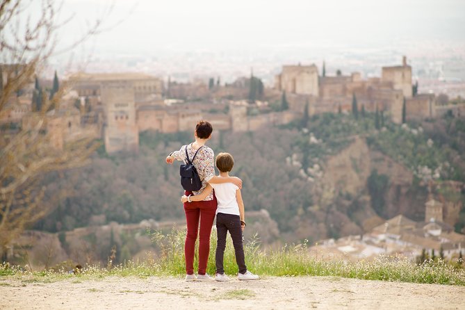 Walk Granadas Skyline Tour - Local Culture and Traditions