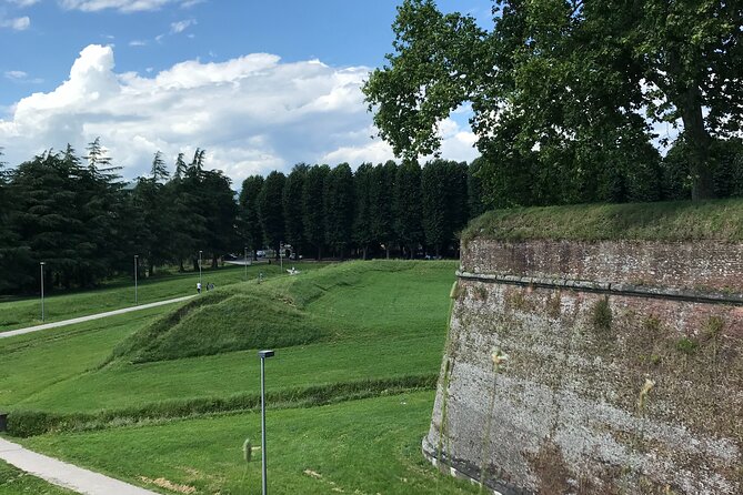 Walking Ramparts Tour in Lucca - Traveler Photos