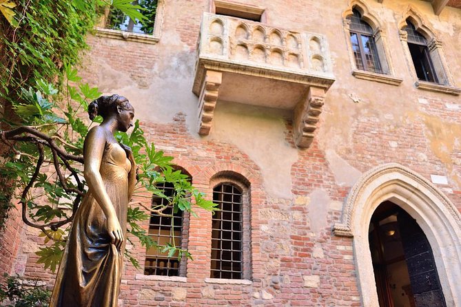 Walking Tour in Verona With Wine Tasting - Meeting and Pickup