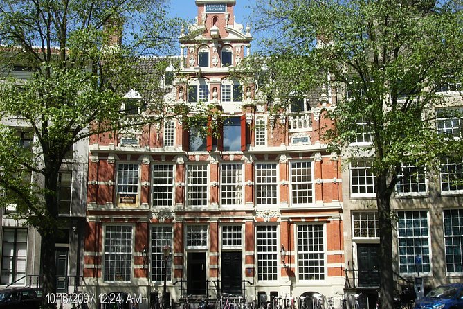 Walking Tour of 2 Hours of the Highlights of Amsterdam - Discover Hidden Treasures of Amsterdam