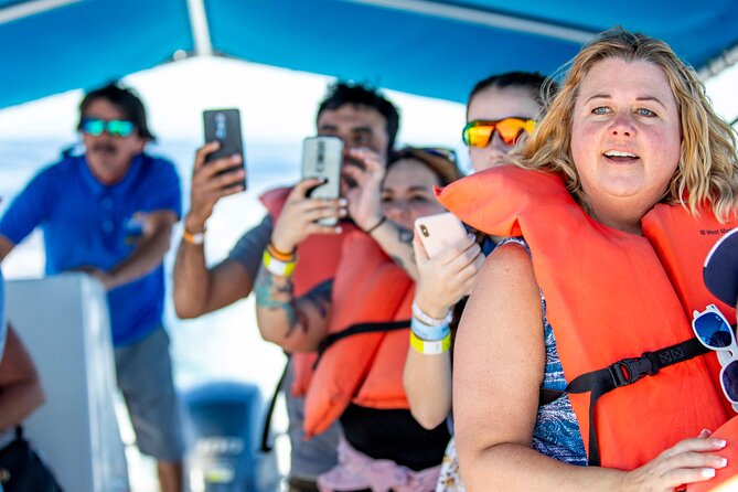Whale Watching in Cabo San Lucas: Sightseeing Cruise and Shopping - Beach Time and Shopping