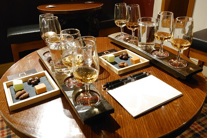 Whisky Tasting in a Traditional Edinburgh Bar - Booking and Practical Information