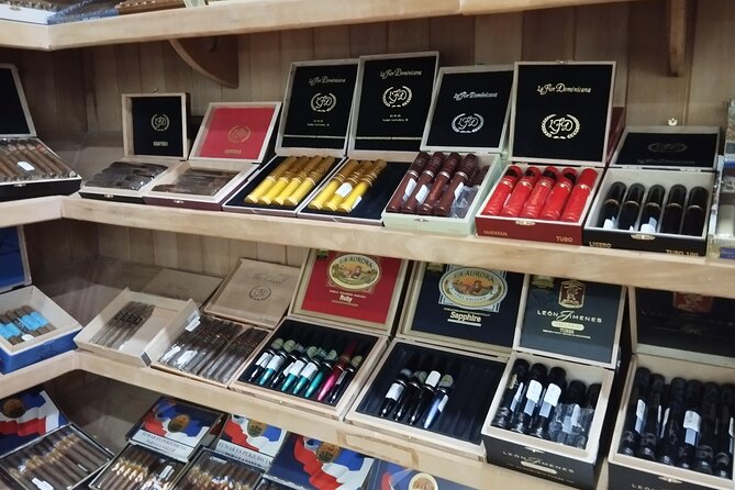 World Mart Souvenirs Store - Guided Tour - Traveler Reviews and Ratings