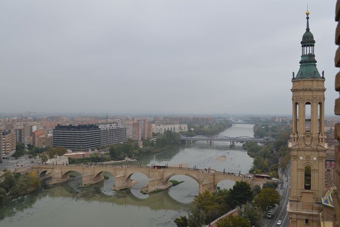 Zaragoza Scavenger Hunt and Best Landmarks Self-Guided Tour - Meeting Point, Start Time, and End Point