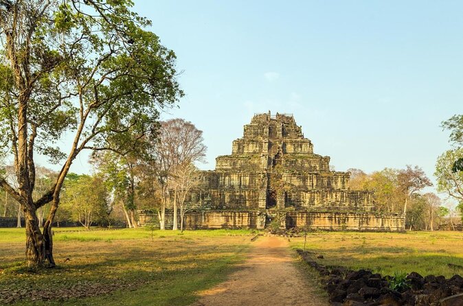 4-Day Excursion of Angkor, Koh Ker, Beng Mealea, Tonle Sap and Waterfalls