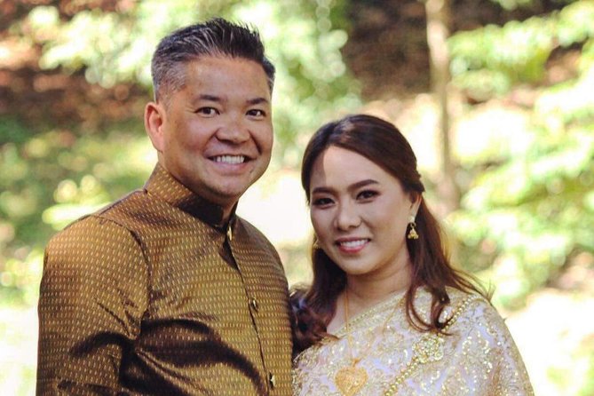 4 Hour Couple Package:Traditional Thai Costume RentalMakeup&Hairstyle for Woman - Good To Know